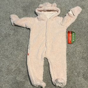 Magnetic bunting coat for baby girl 💕